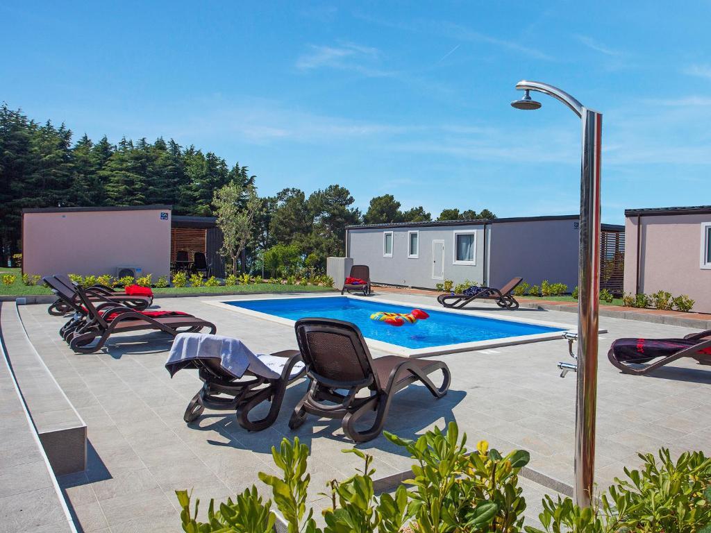 Camping Adria Mobile Homes In Camping Kastanija Novigrad Istria Esterno foto